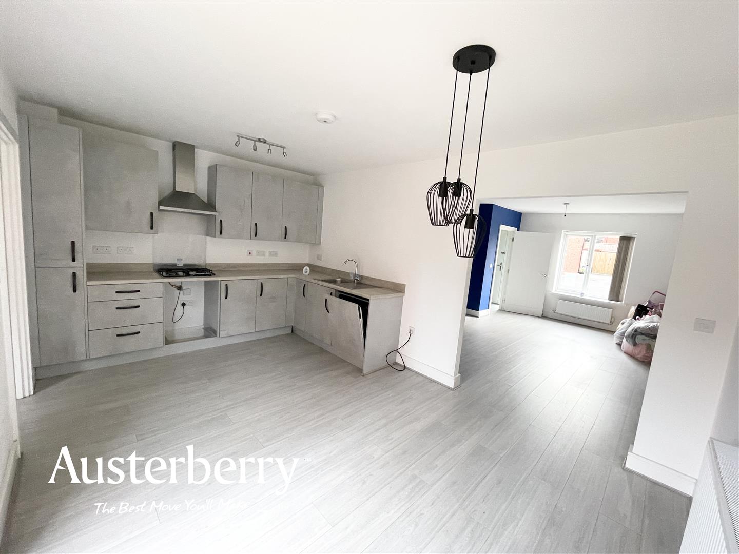 4 bed property in Gordon Road, Stoke on Trent